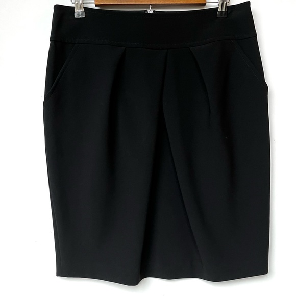 St. John Inverted Pleat Pencil Skirt 10